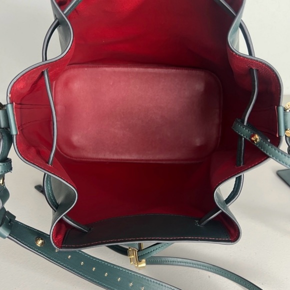 EUC Salvatore Ferragamo Like New Dark Green Sandy Bucket bag. Truly Exquisite!!! - Picture 6 of 8